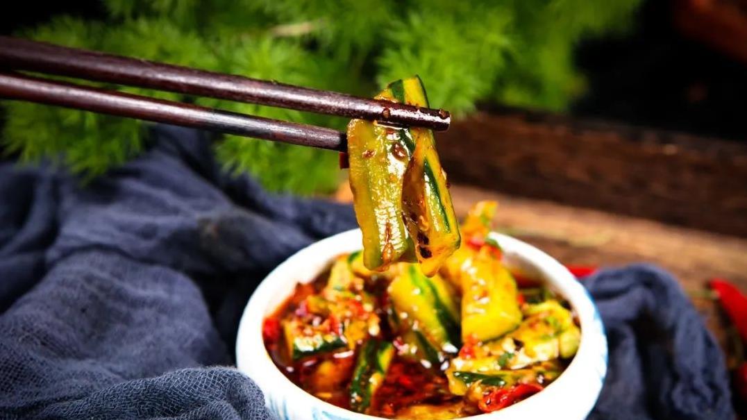 5月的黄瓜开吃了，你吃对了吗？