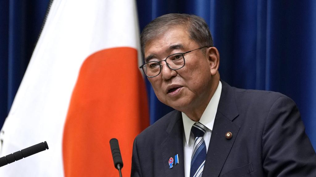 特朗普玩火要核试验，还对台军售，高市叫嚣出兵，台网友反应亮了