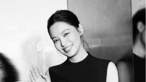 “妈，你看！”——辛芷蕾威尼斯封后，妈妈泪崩：我闺女真给咱家长脸