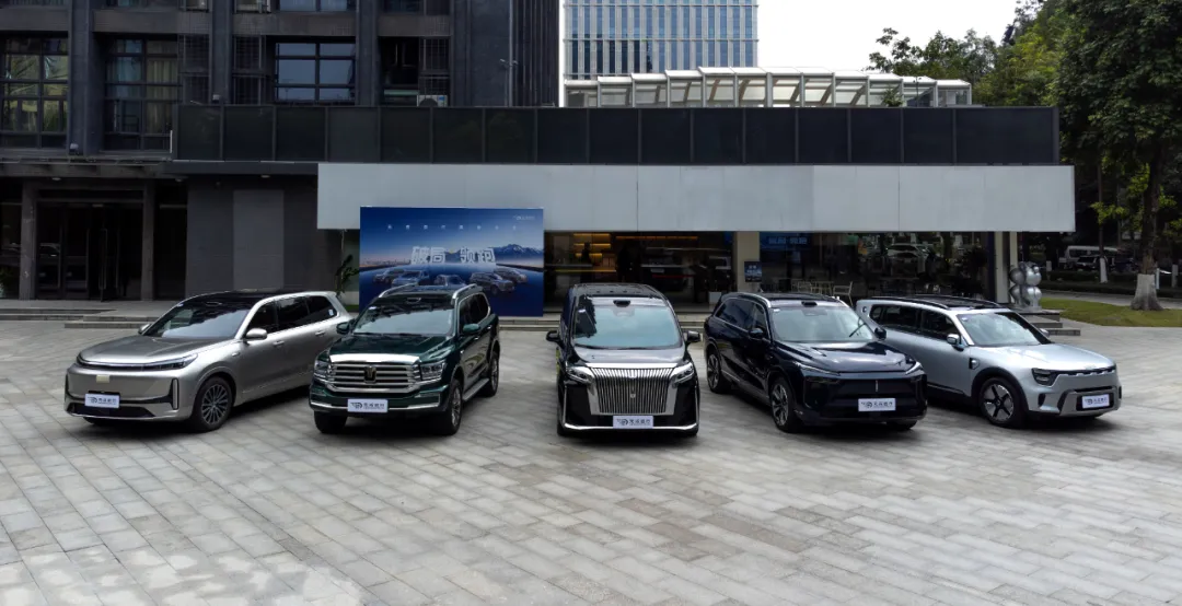 从 20 万到百万台跨越！城市 NOA 市场“争霸”，元戎启行 VLA 方案何以突围领跑？