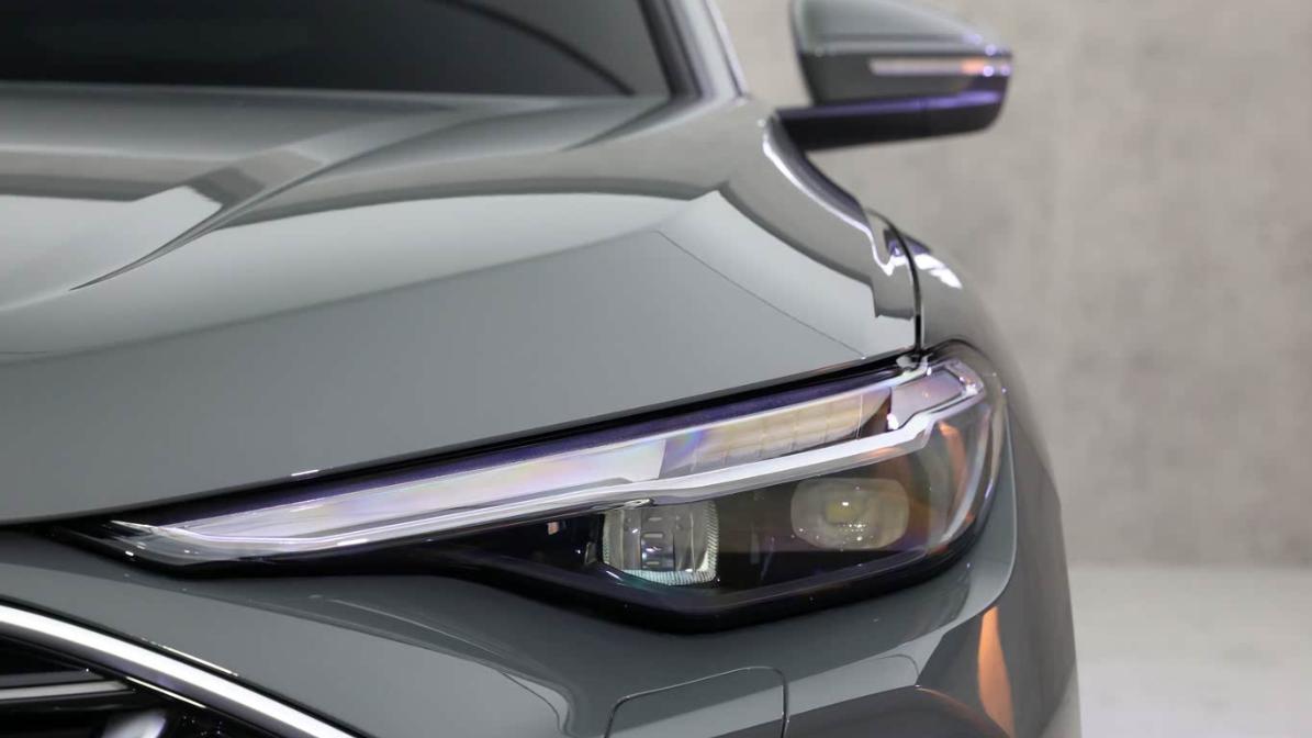 全新一代Q5L内饰曝光，轴距加长搭EA888，三联屏气质提升