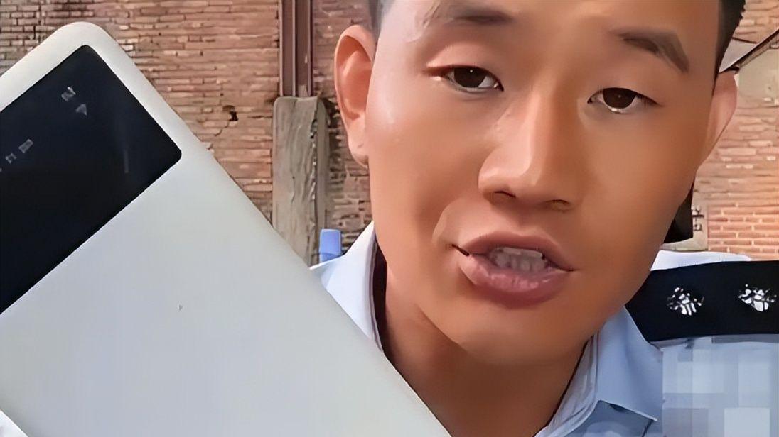 嘎子哥千万账号被封！谢孟伟穿警服直播带货被抓，潘长江早有预见