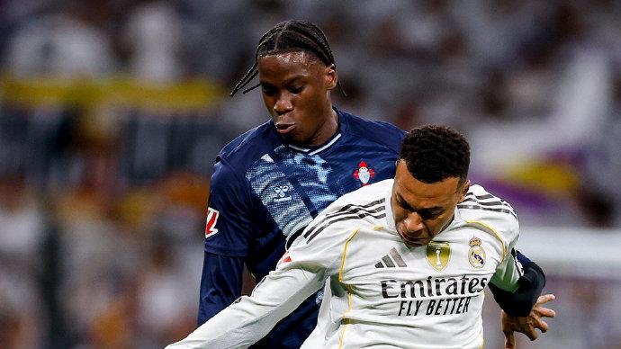 皇马主场0比2塞尔塔，心态失衡红牌左右赛果，三大进攻利器哑火