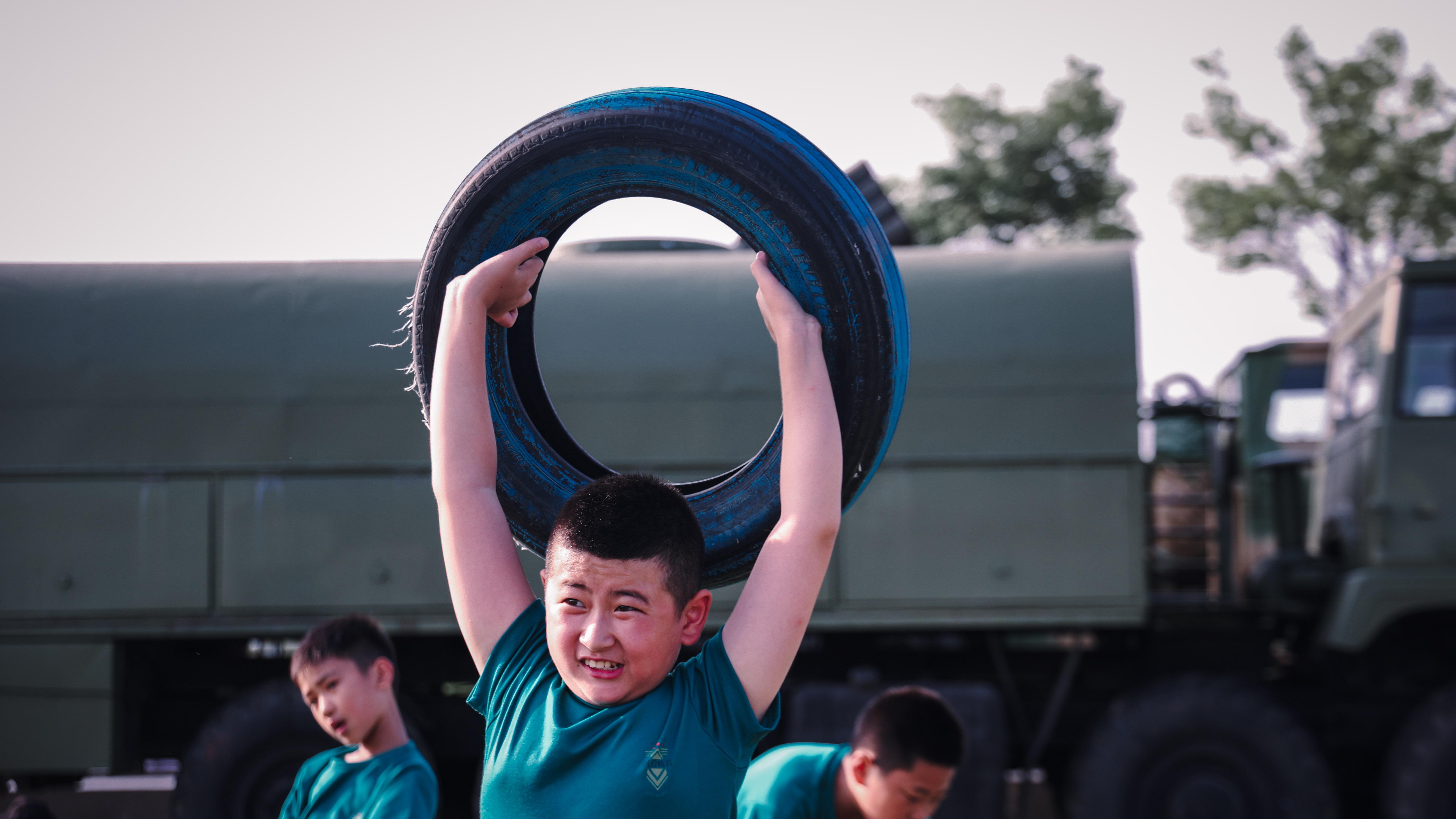 写作业靠吼？送娃去这个夏令营后，我闭嘴了