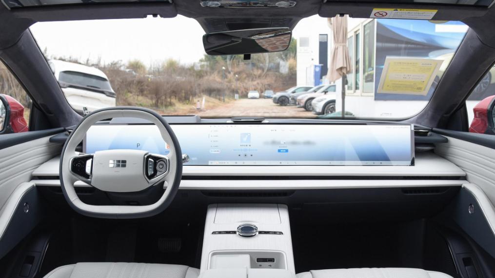 银河E8定位中大型车，起售价16.58万元，值得选择吗