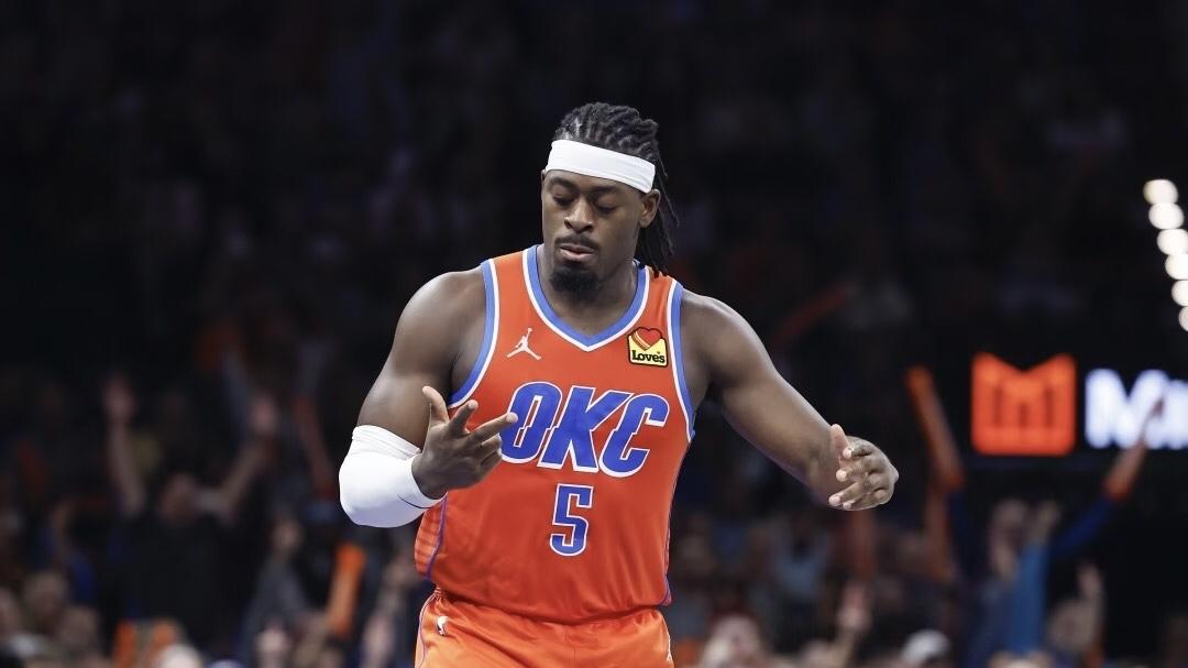 42-35！这就是华莱士和多尔特的区别，雷霆首发得分后卫已有答案