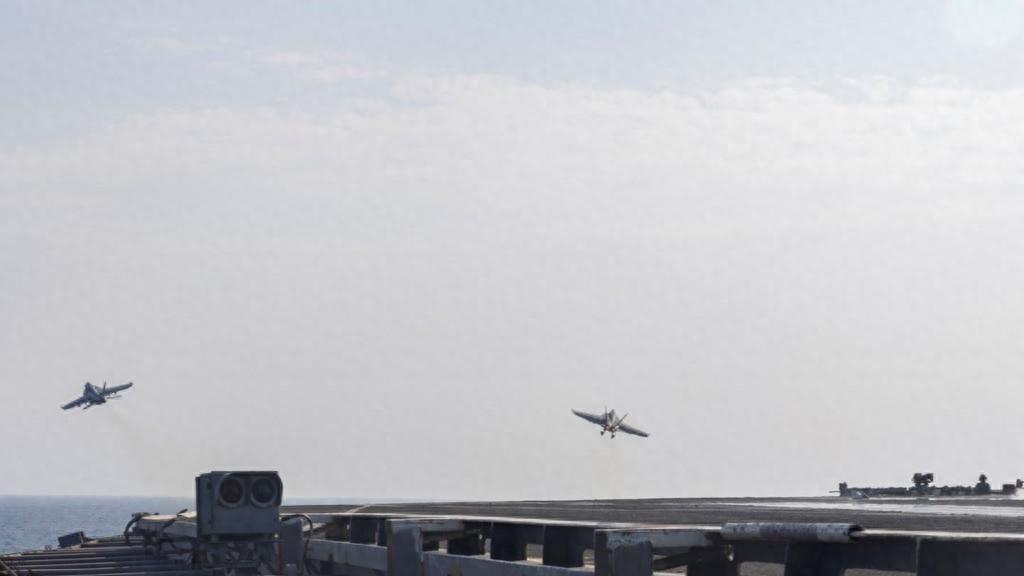 100+导弹洗地！美军对ISIS的“降维打击”有多恐怖？这堂课，全世界都在听！