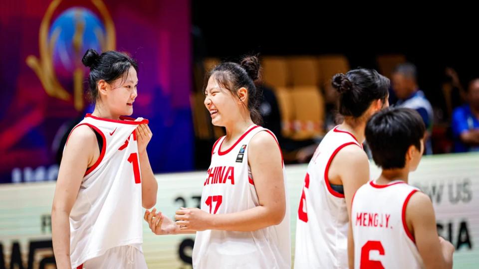 李月汝亲妹妹！女篮国青小将李玉乾加盟美高锡安山预备学院