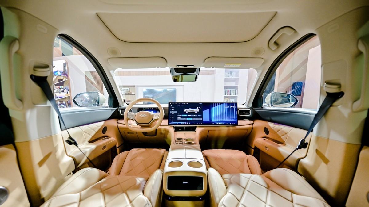 17.99万元就到手！堪称“安全堆料王”的风云T11把百万级豪华打到地板价