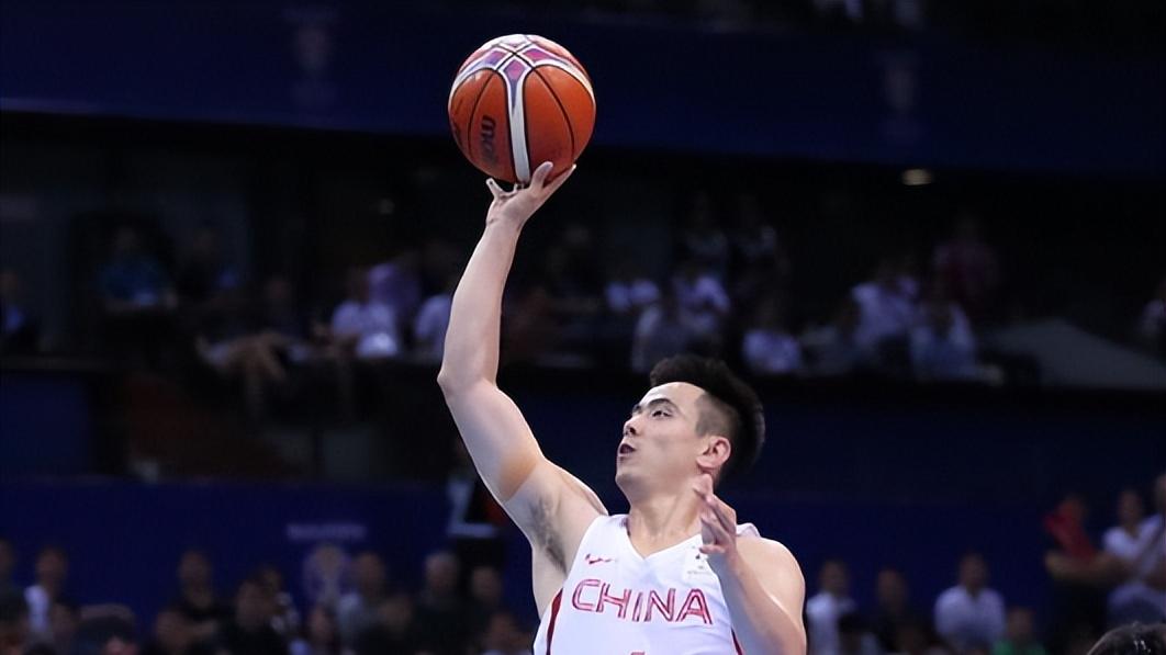 曝赵继伟全运会拉伤将休养至少2月 将缺席CBA新赛季初期