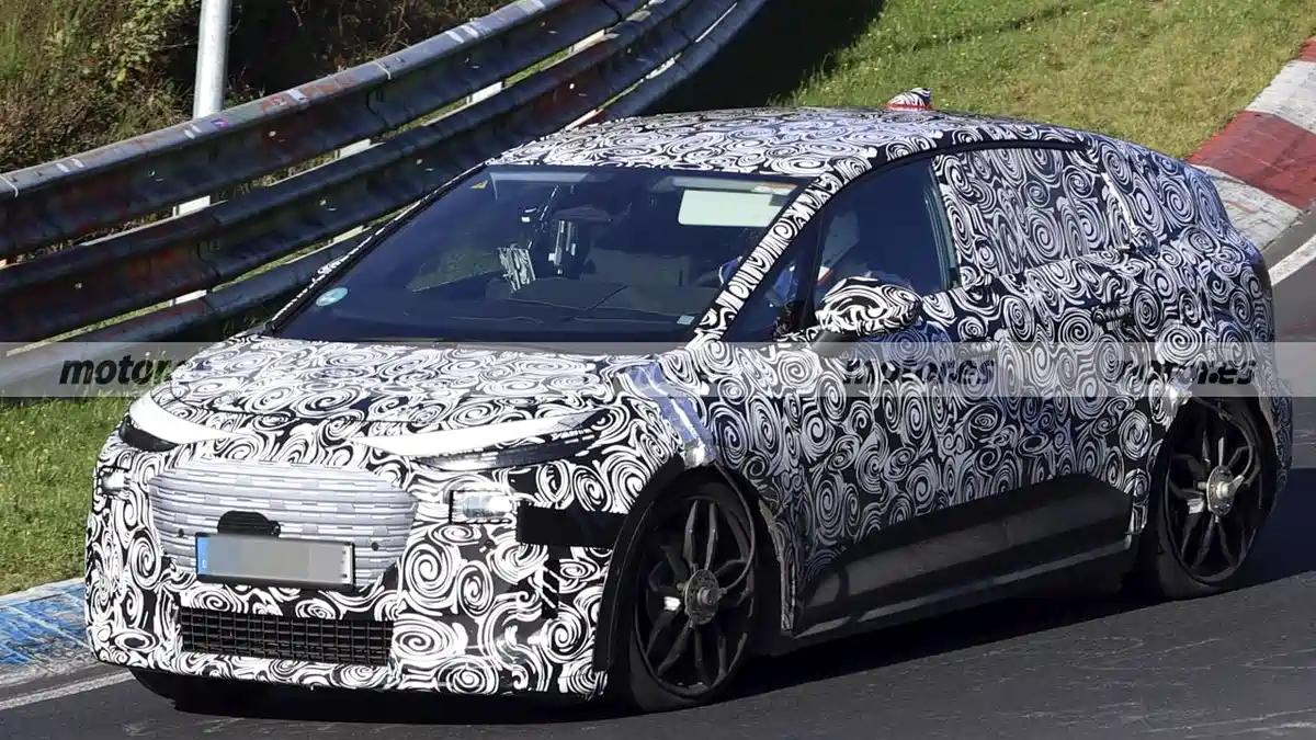 奥迪尺寸最小的SUV要来了，纯电+四驱，26年底首发