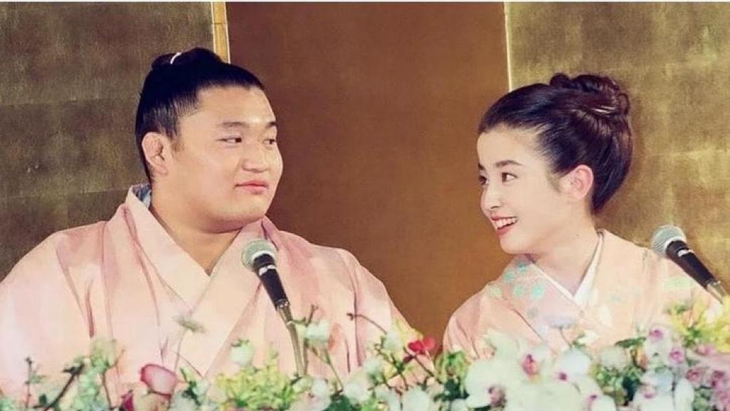 被至亲推向深渊的影后传奇，宫泽理惠用半生逃离原生家庭阴影