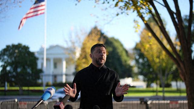 乌：俄乌再打3年！美航母南海掉头，大批轰6贴近台岛，模拟斩首