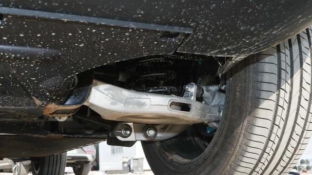 奇瑞不负众望，造了台9.98万的“方盒子”，坦克掉头+四驱，良心