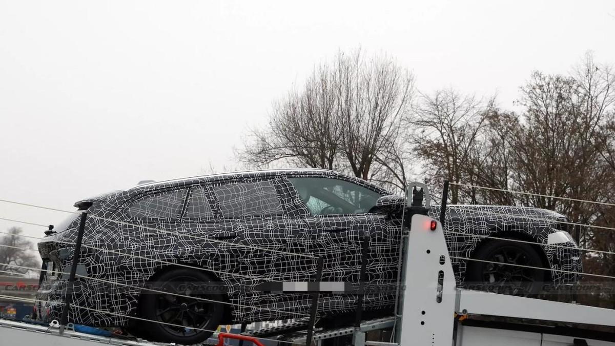 新一代宝马5系曝光，还有旅行版可选，车尾设计成一大看点