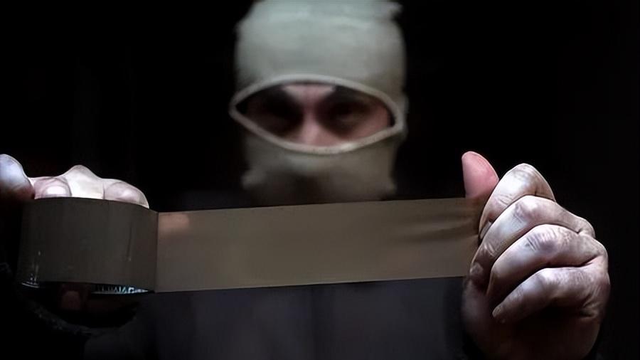 千万粉丝博主被绑架，细节让人害怕！