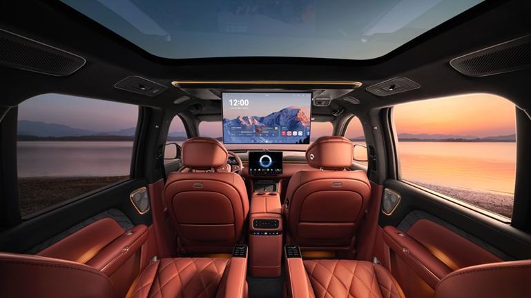 泰山座舱首发，AI云舒座椅、鸿蒙语音大模型、32扬声器