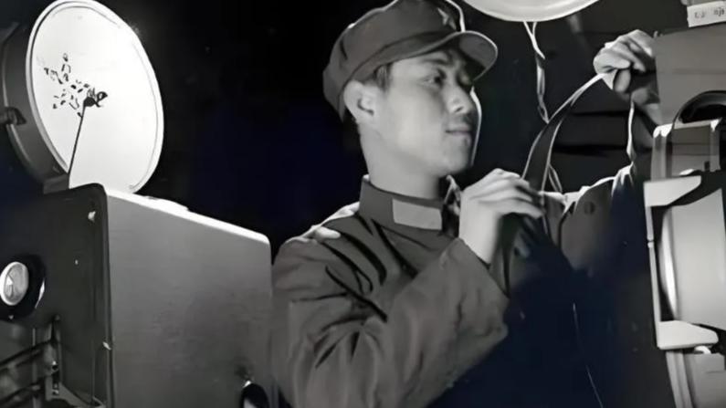 那年部队给我举办婚礼，我和妻子坐着司令员的高级轿车逛景区，妻子的话我却终生难忘