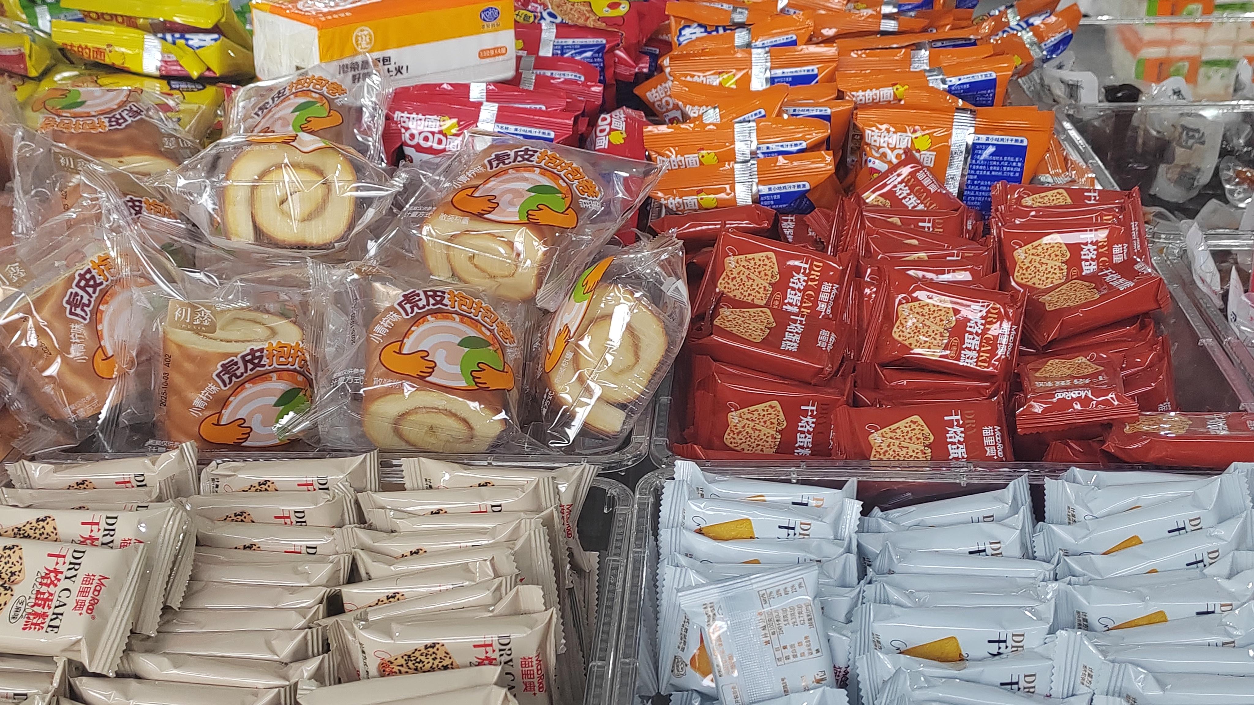 退伍不褪色 诚信铸商魂——记汝南县新华副食（跳动牛奶）批发公司负责人张心忠