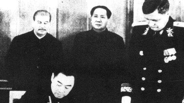 1950年毛主席下令收回被占兵营，英美联合施压，主席：7天时间