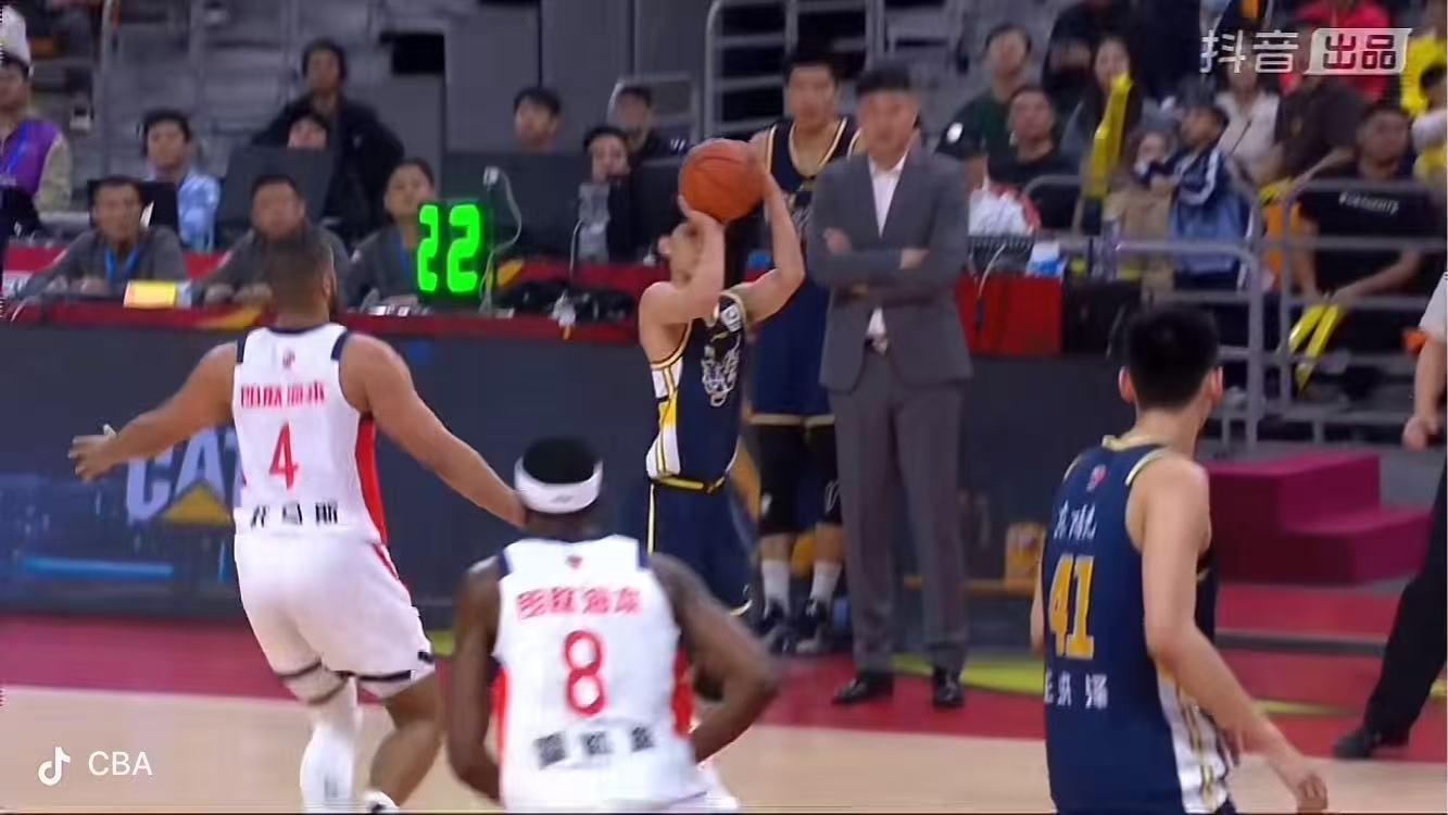 三连胜！全队5人得分上双 广东赢下德比之战 广州继续倒数第一