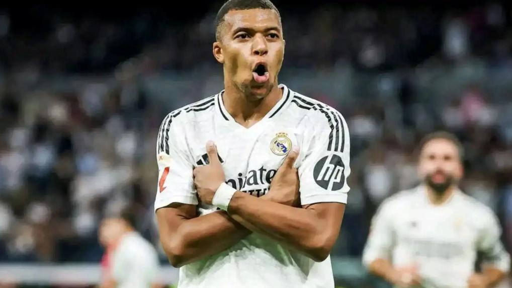 皇马中场格局的演变与未来