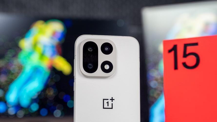 一加打响“价格战”，五代骁龙8至尊版+7300mAH+120W，跌至3599元