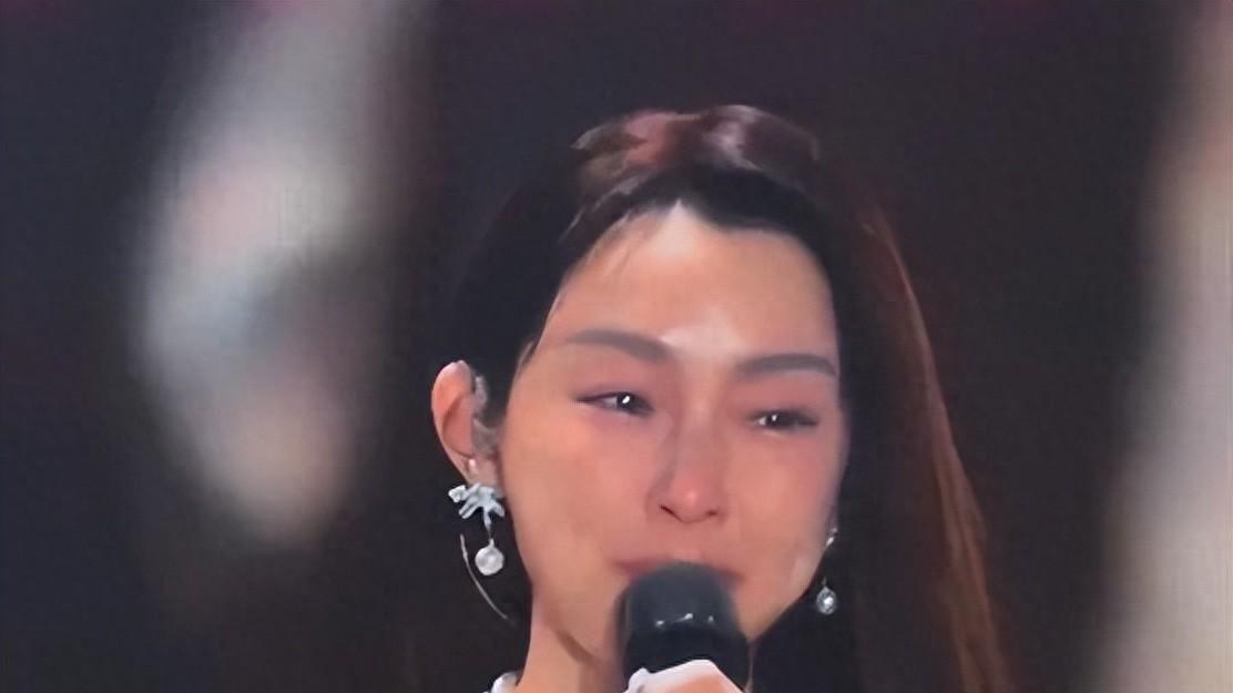 大S的离世震动全网，范玮琪泪崩S妈控诉不公，友谊与真相将何去何从？