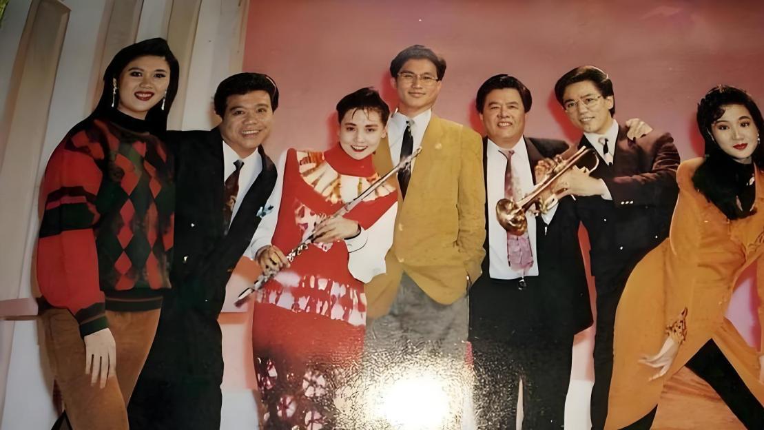 侯玉婷：离开广东台25年，儿媳央金接班，揭阳富商丈夫和儿子低调