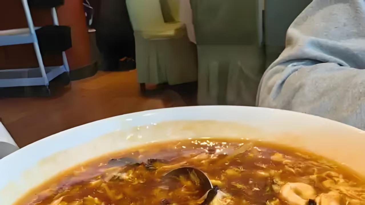 酸辣汤：暖心又暖胃的美味