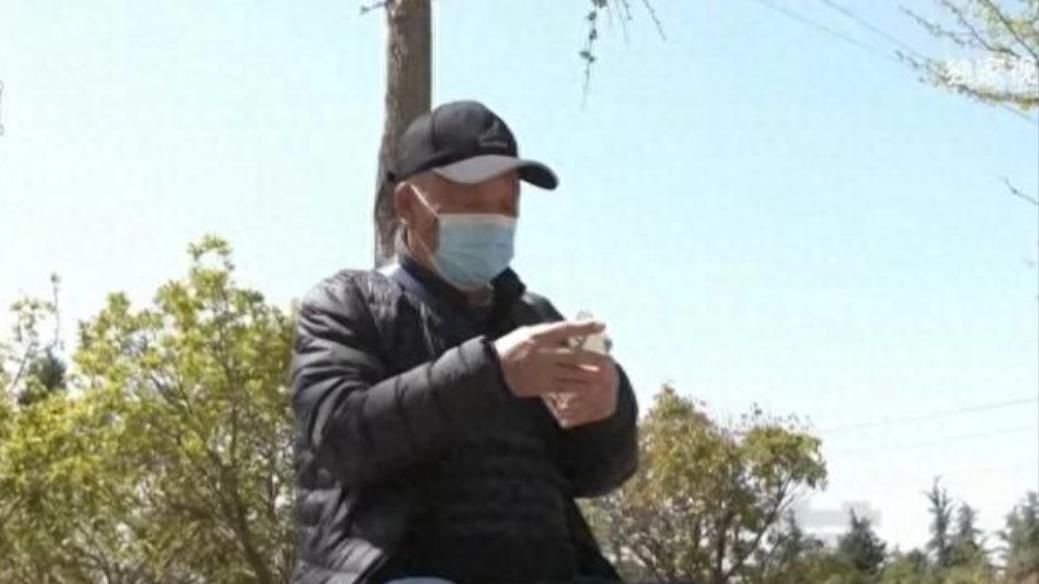 74岁大爷倾情黄昏恋，跨城追爱骑行80公里，却被女友吐槽不懂爱