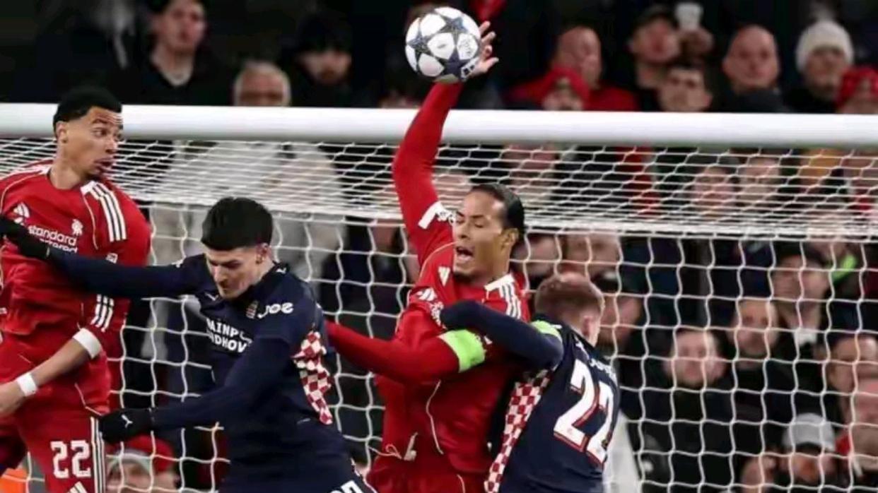 欧冠联赛阶段第5轮利物浦1-4埃因霍温 各项赛事三连败