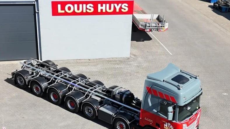 7轴660马力斯堪尼亚重型底盘，装大吨位起重机只为吊风电设备