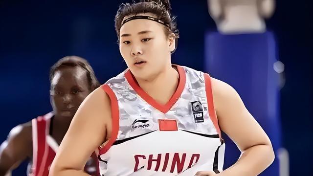 大宝贝刘禹彤，落选女篮国家队后，去美国训练
