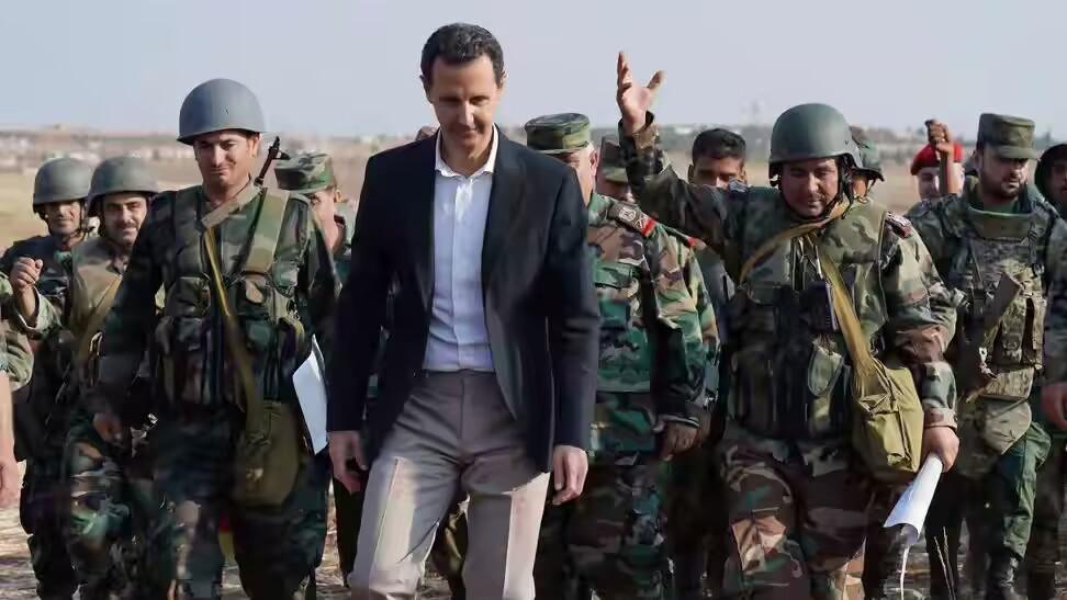 逃往俄罗斯后，叙利亚巴沙尔将领处境悲惨：丧失特权，进厂打螺丝补贴生活