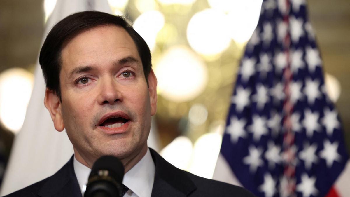 中方拒绝妥协后，关键时刻，美军舰穿越台海，鲁比奥对华称呼变了