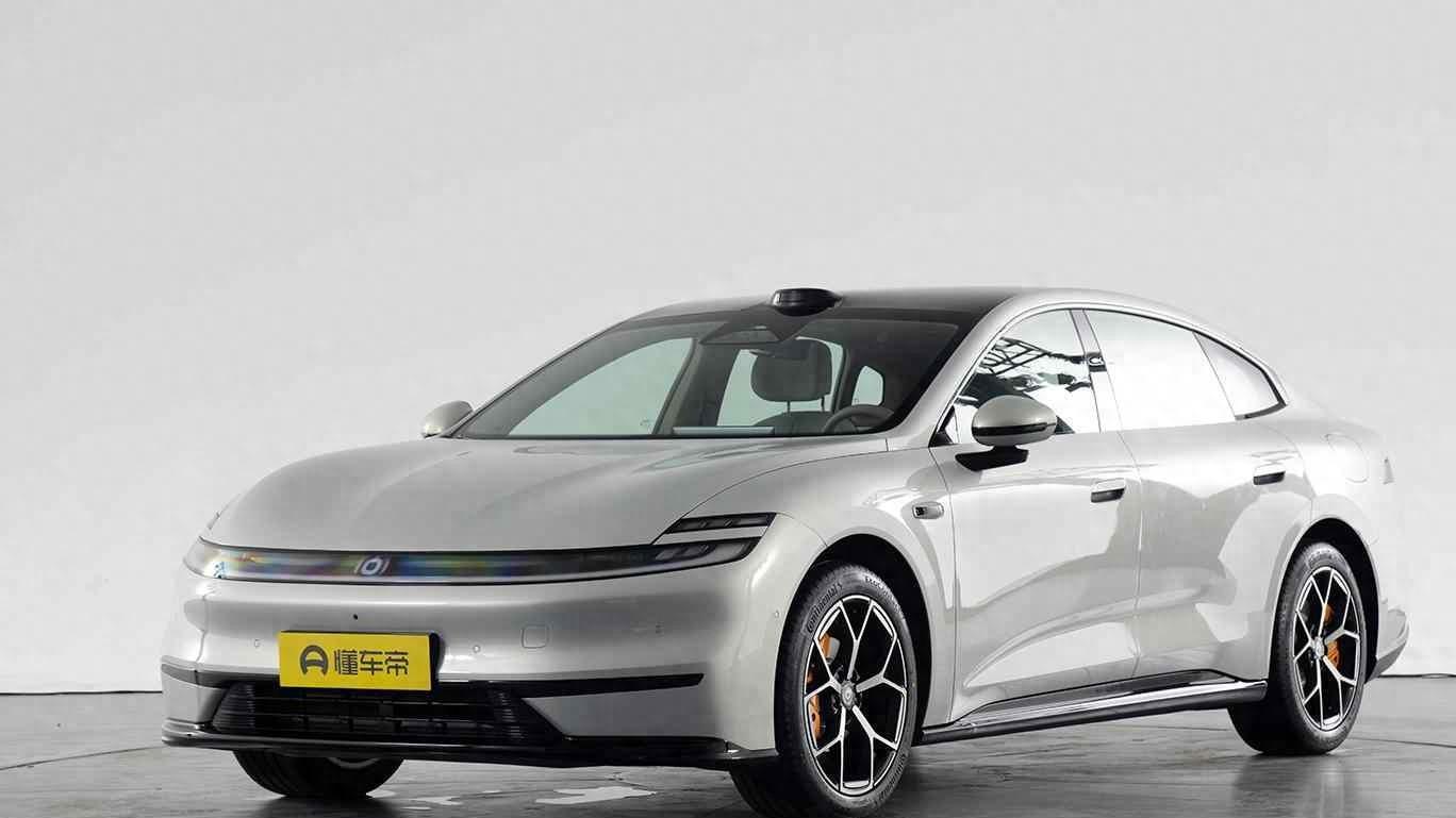 长安"不装了"爱谁谁！激光雷达+续航1400km+价格便宜，谁不服？