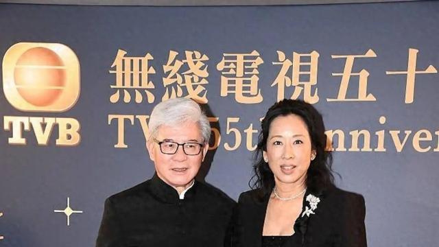 罗康瑞迎娶白月光朱玲玲，百亿家产和她共享