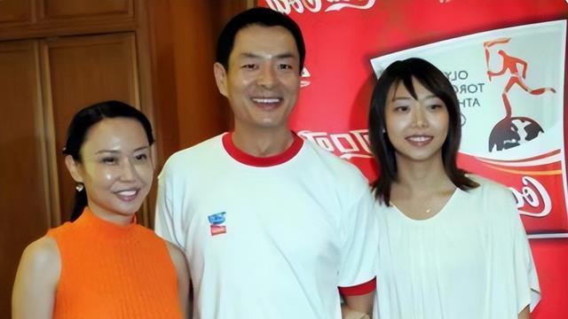 濮存昕女儿濮方：倒贴50万下嫁到东北农村，结婚10年被丈夫宠成宝