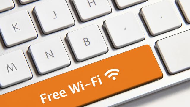 电脑有线网络正常，连WiFi总卡顿掉线？