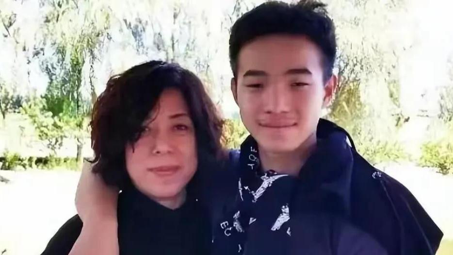 弃婴的奇迹，母爱的伟大，命运的转折