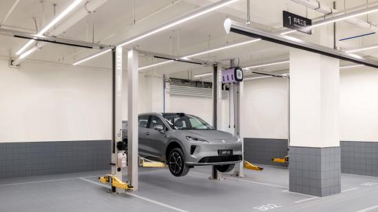 献礼二十周年，合众汇金集团鸿蒙智行双店同开，启幕智慧出行新篇章