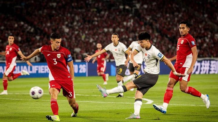 国足重建计划：明年初集结，放弃大部分30岁以上老将