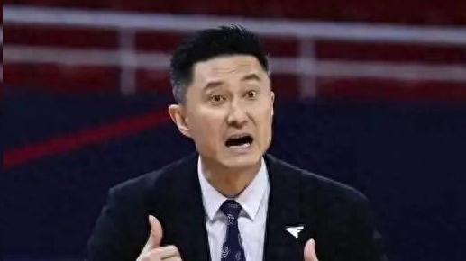 广东男篮：0-2落后？杜锋的大棋才刚刚开始，总决赛之梦？