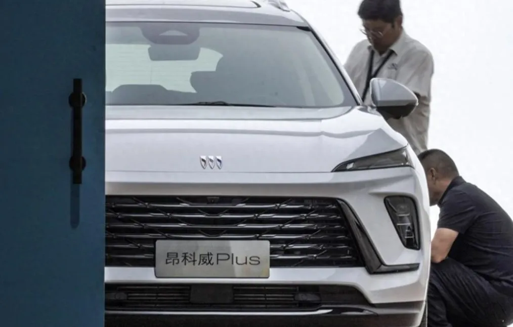 2026款别克昂科威Plus实车图解，紫色内饰+2.0T动力组合有多香？