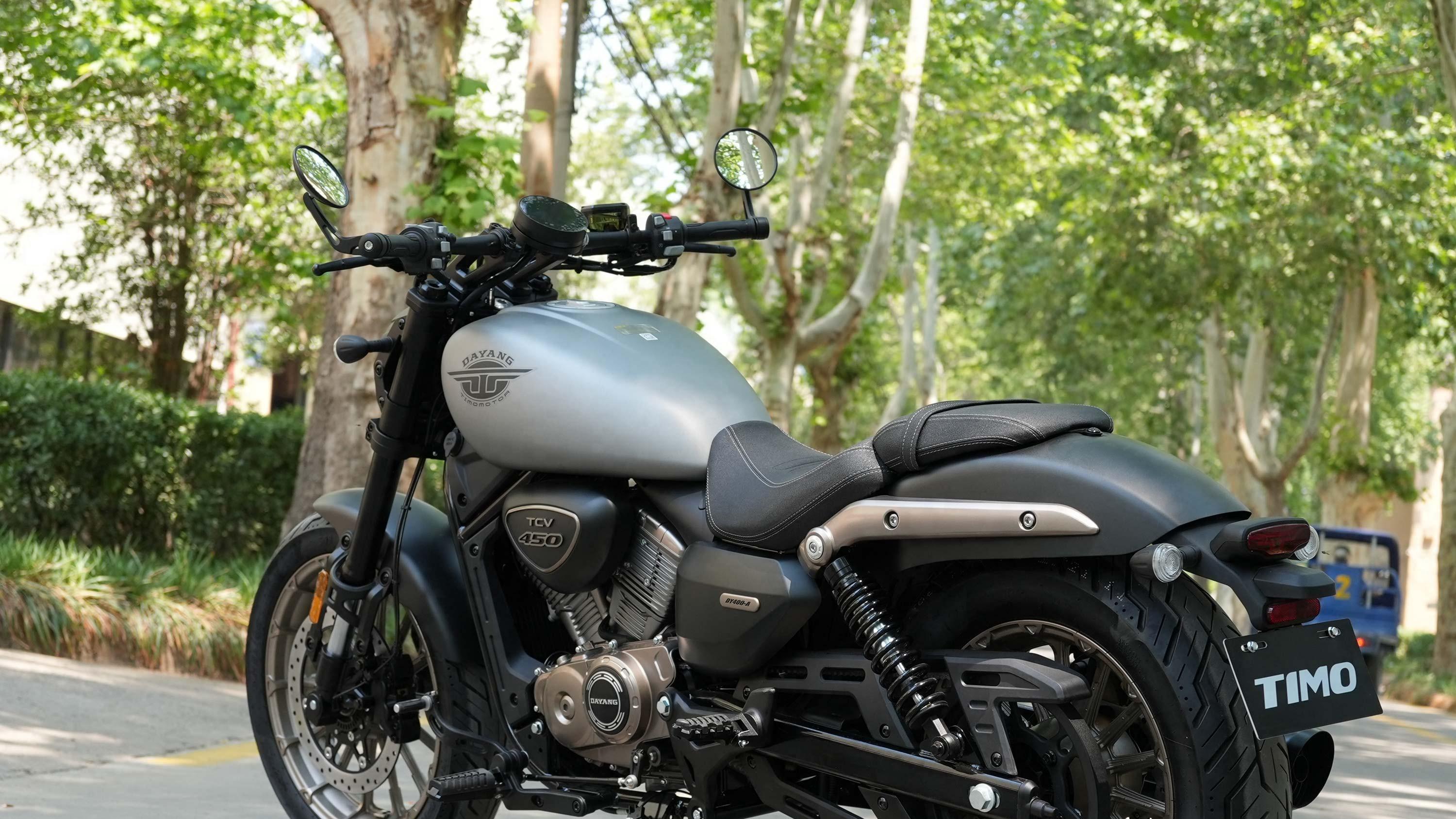 大阳巡航太子车，极速150km/h，V型双缸水冷，还带侧支架熄火功能