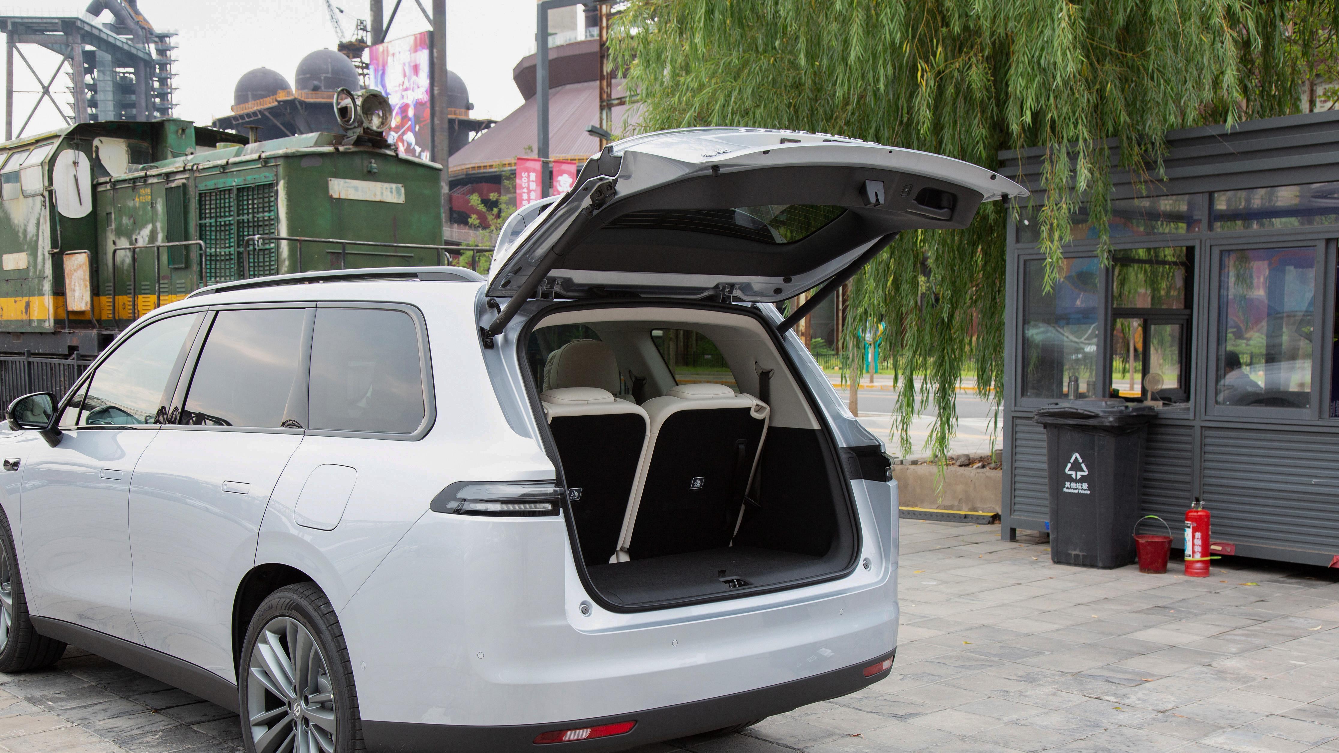 20万左右，大六座SUV，580KM续航，6座布局，带你看零跑C16