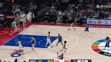 格莱姆斯44分创新高，6记三分库里附体！本尊空砍29分13助攻