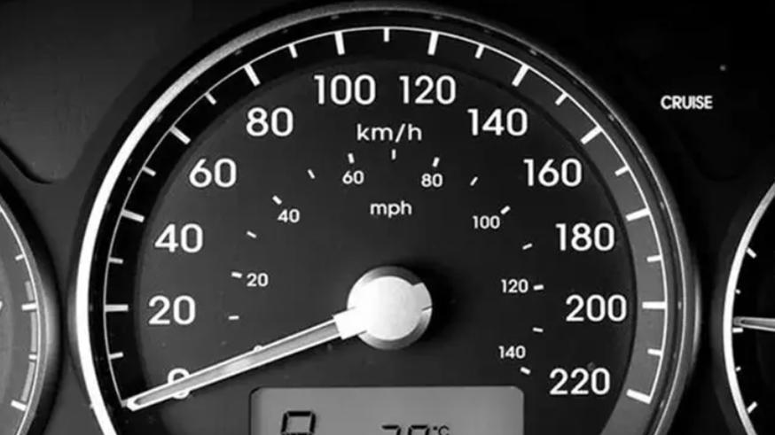 回顾：一辆汽车的寿命有多久，15年以上的车真的就不能开吗？