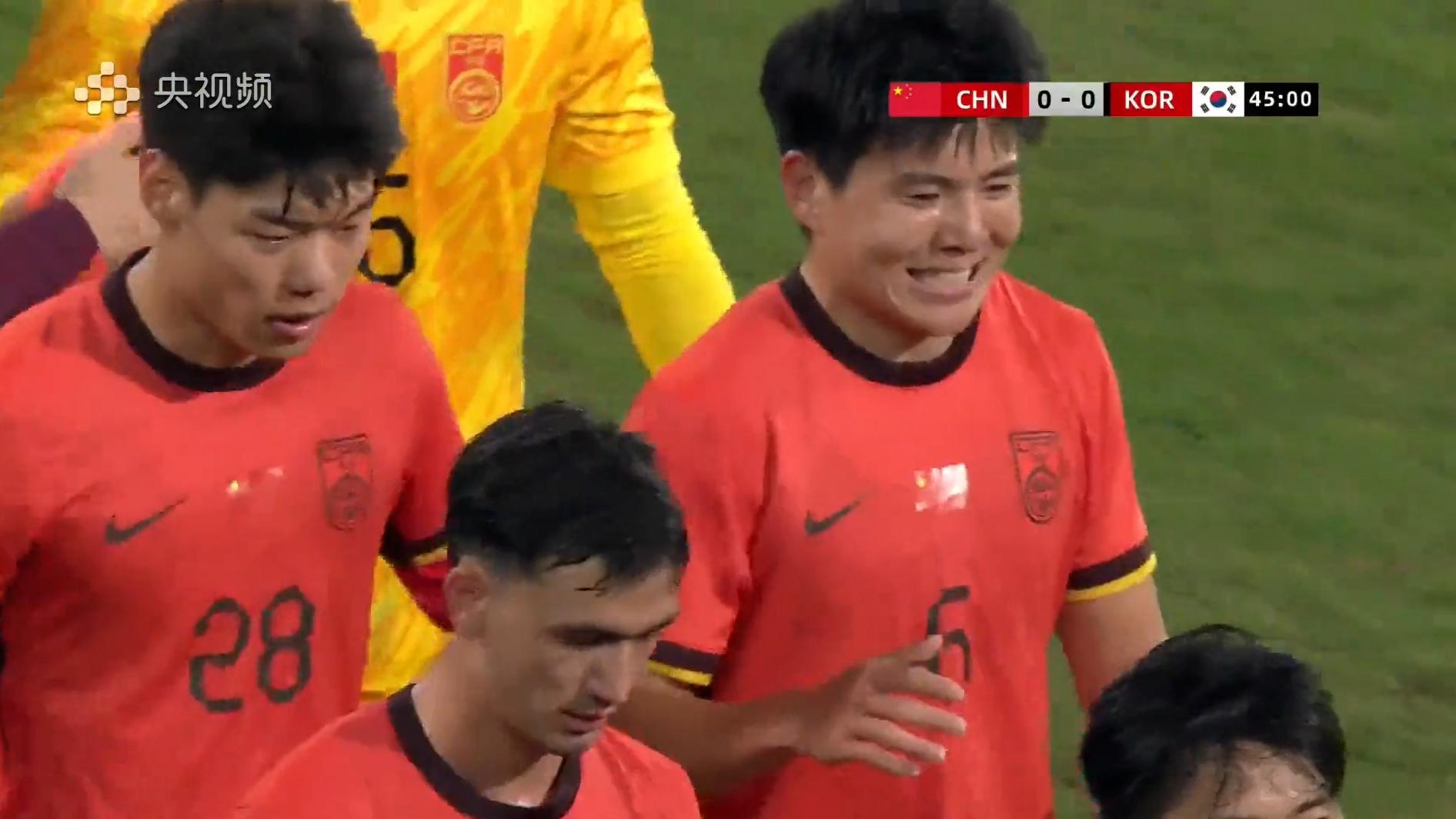 拜合拉木梅开二度！U22国足2-0痛击韩国U22升至第1，4队均可争冠